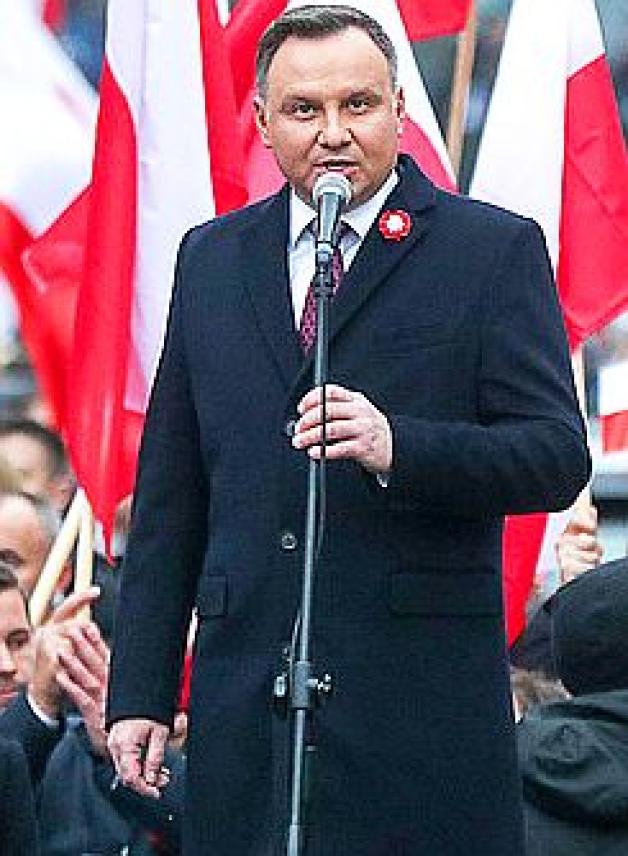 Prezydent na czele Biało-Czerwonego Marszu 