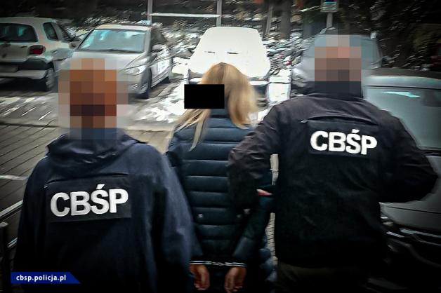 [VIDEO] Kradli, legalizowali i sprzedawali samochody - rozbity gang