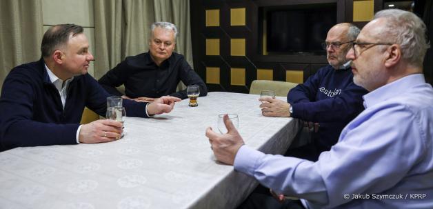 Prezydenci Polski, Estonii, Litwy i Łotwy w drodze do Kijowa